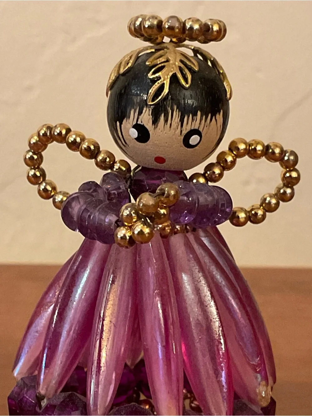 Vtg Iridescent Purple Beaded Angel Ornament/Figurine Christmas Holiday Religious